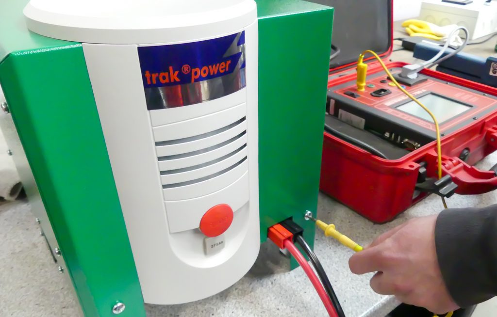 Batterieservice_Ladegeräte-Prüfung