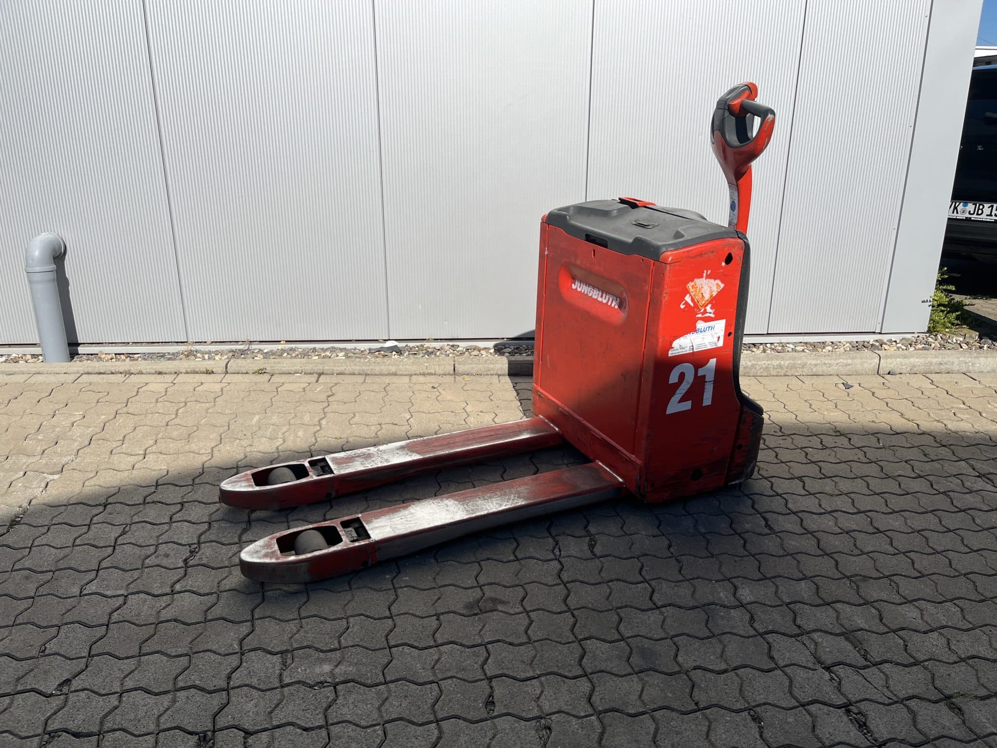 Gebrauchte Lagertechnik – Linde T16