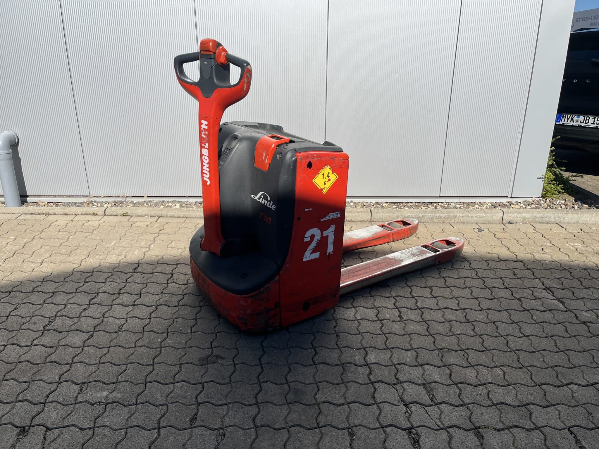 Gebrauchte Lagertechnik – Linde T16