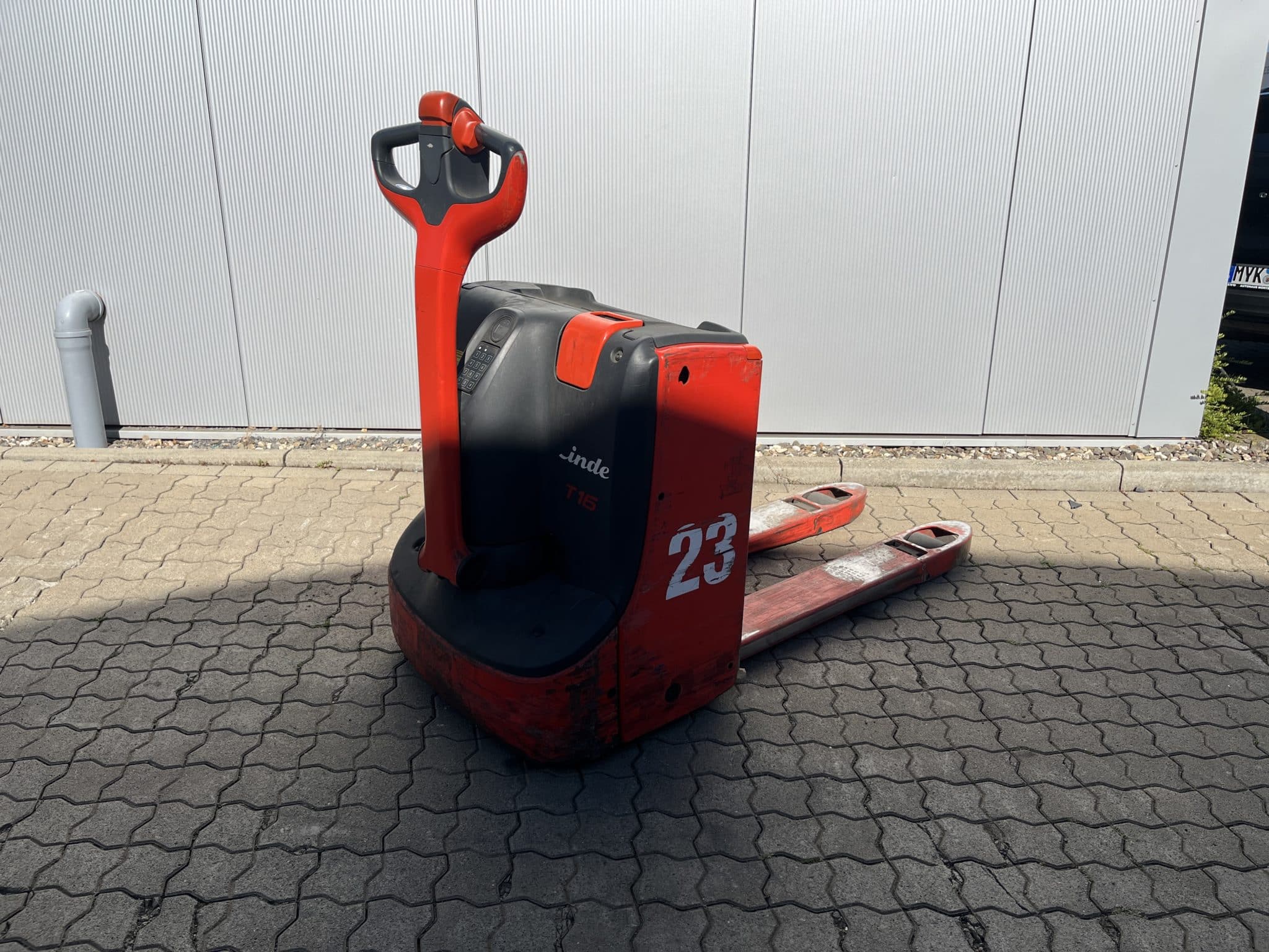 Gebrauchte Lagertechnik – Linde T16