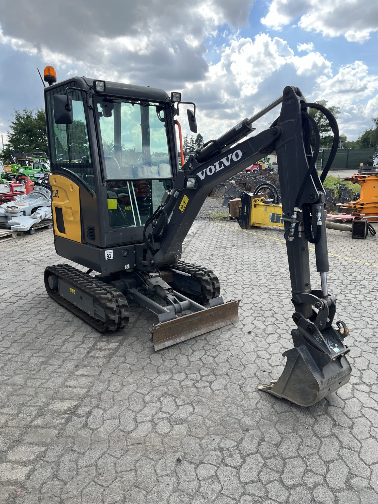 Gebrauchte Baumaschinen – Volvo EC18E