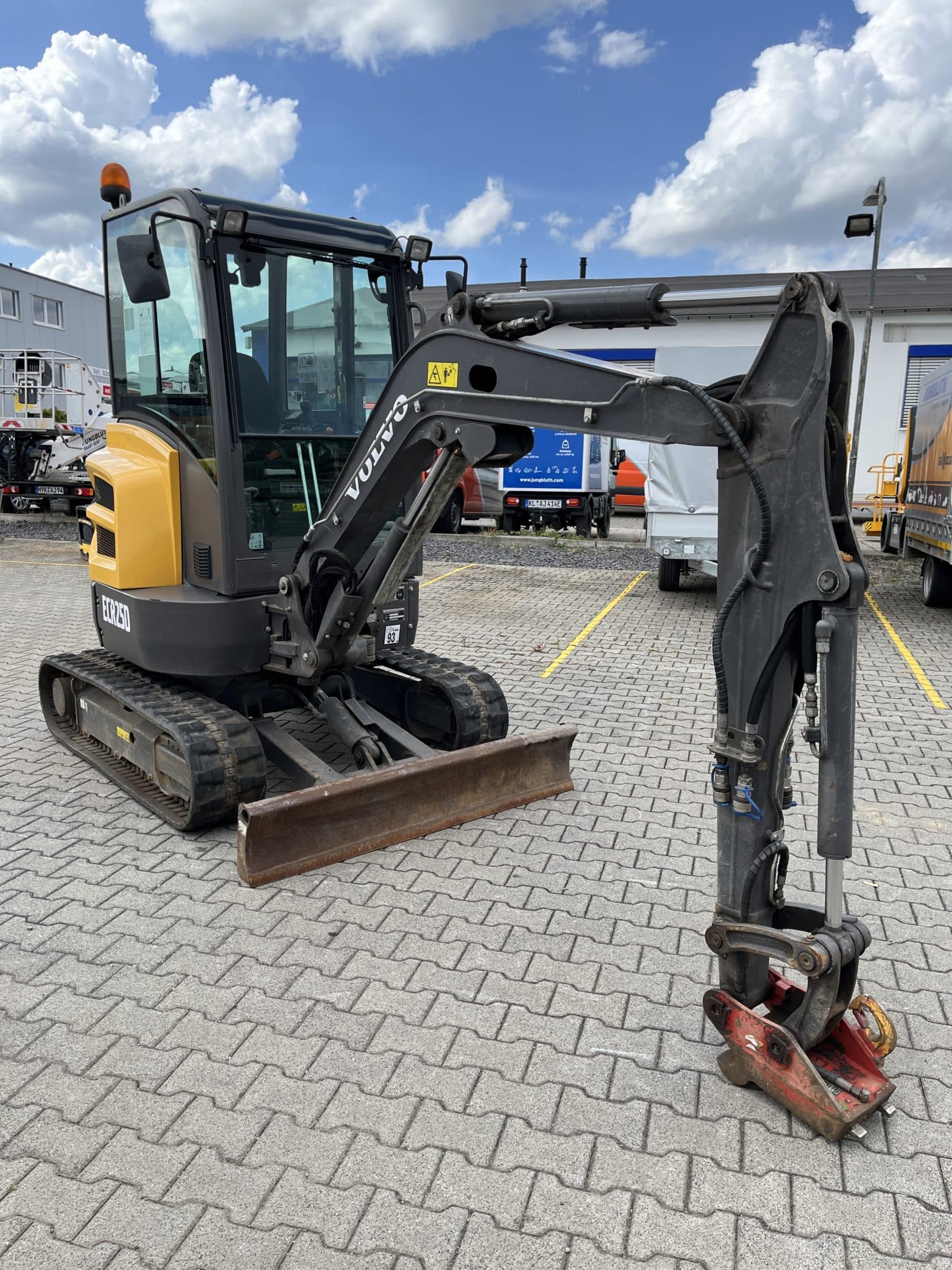 Gebrauchte Baumaschinen – Volvo ECR25DFL