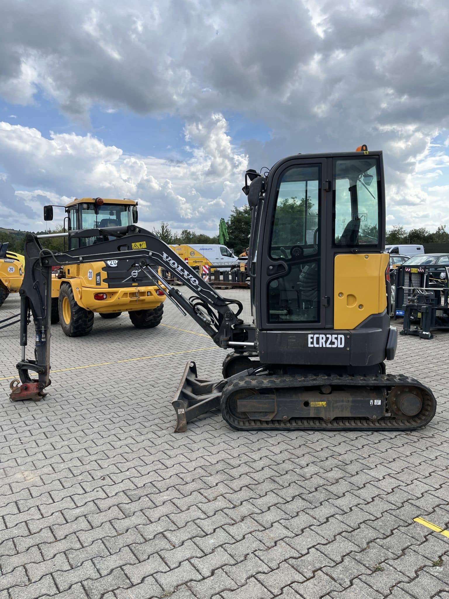 Gebrauchte Baumaschinen – Volvo ECR25DFL