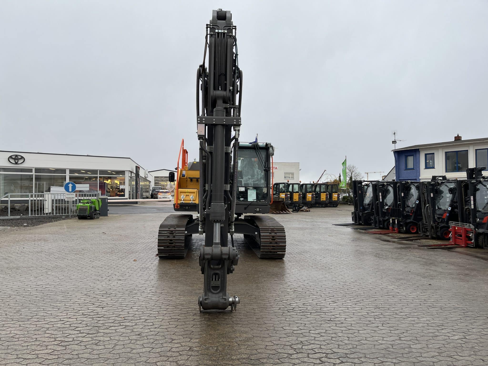 Gebrauchte Baumaschinen – Volvo EC220EL mit 2D Dig assist