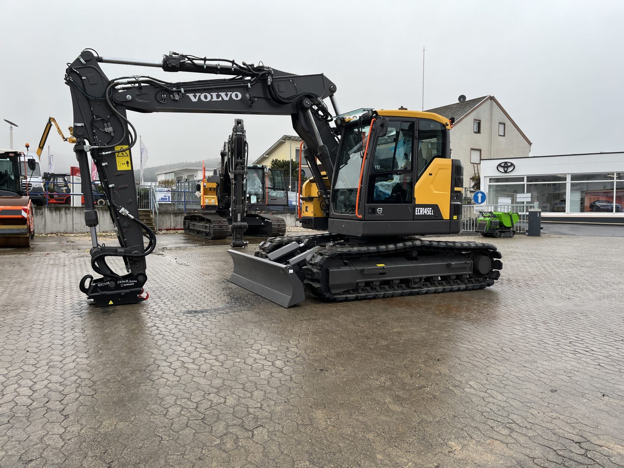 Gebrauchte Baumaschinen – Volvo ECR145EL mit OQ70/55