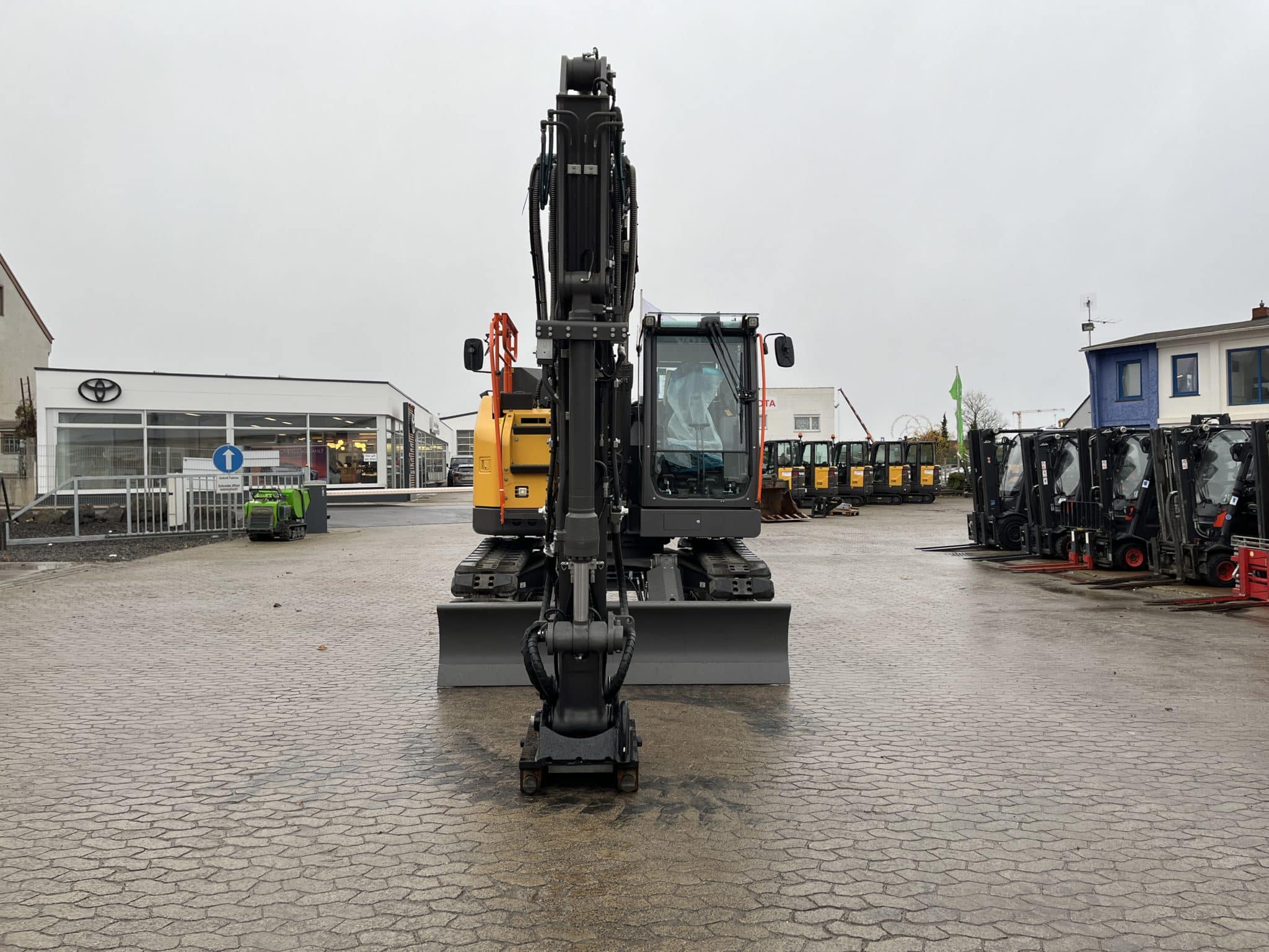 Gebrauchte Baumaschinen – Volvo ECR145EL mit OQ70/55