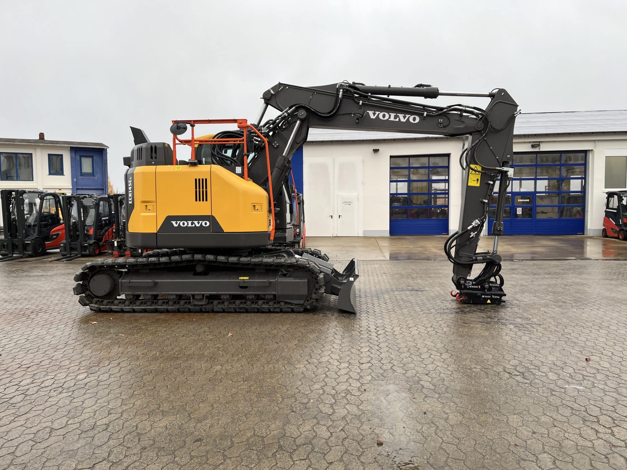 Gebrauchte Baumaschinen – Volvo ECR145EL mit OQ70/55