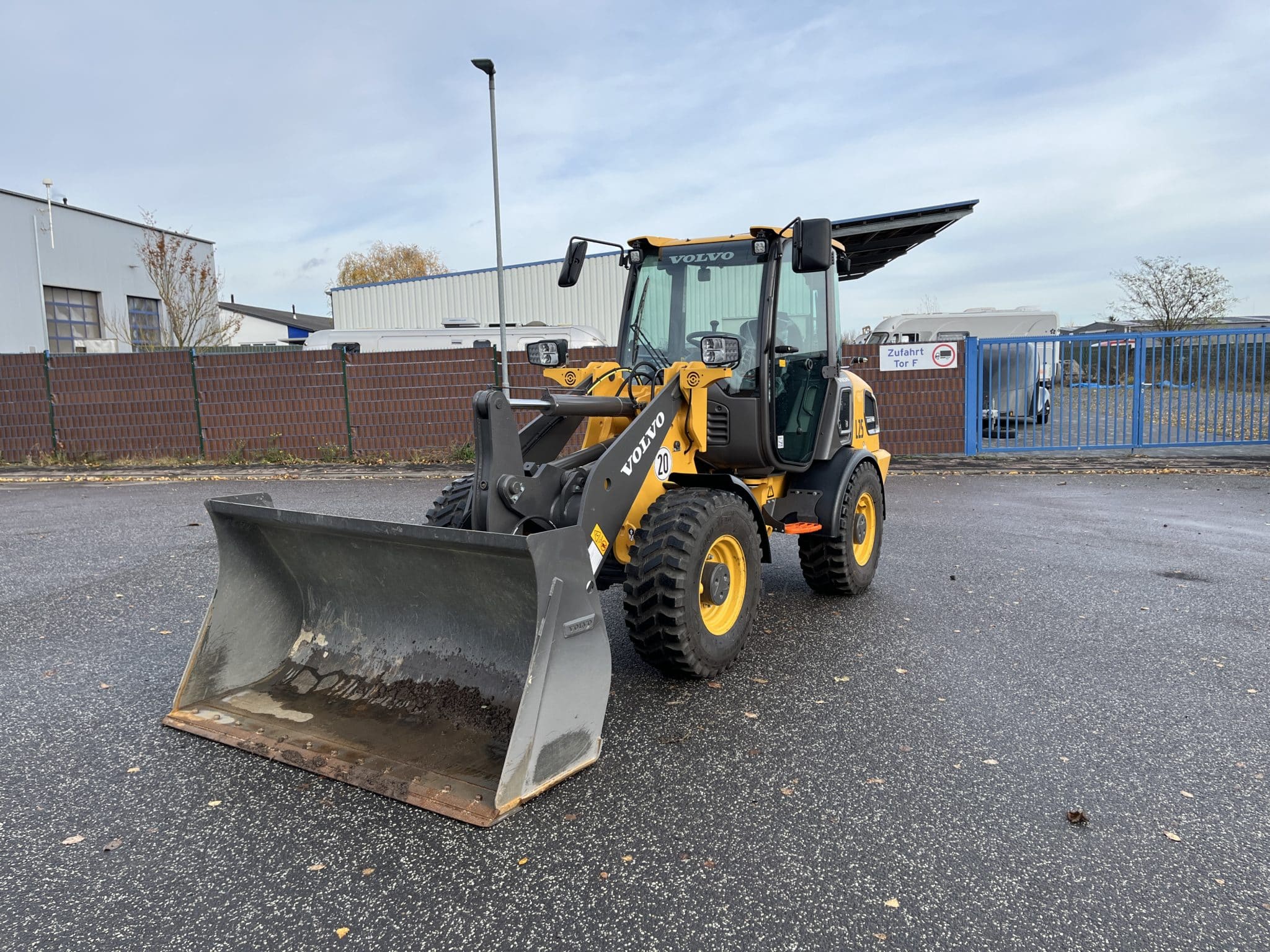 Gebrauchte Baumaschinen – Volvo JL25H