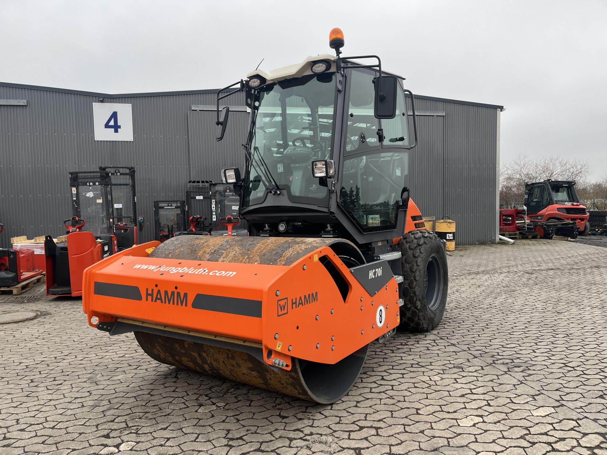 Gebrauchte Baumaschinen – Hamm HC70i