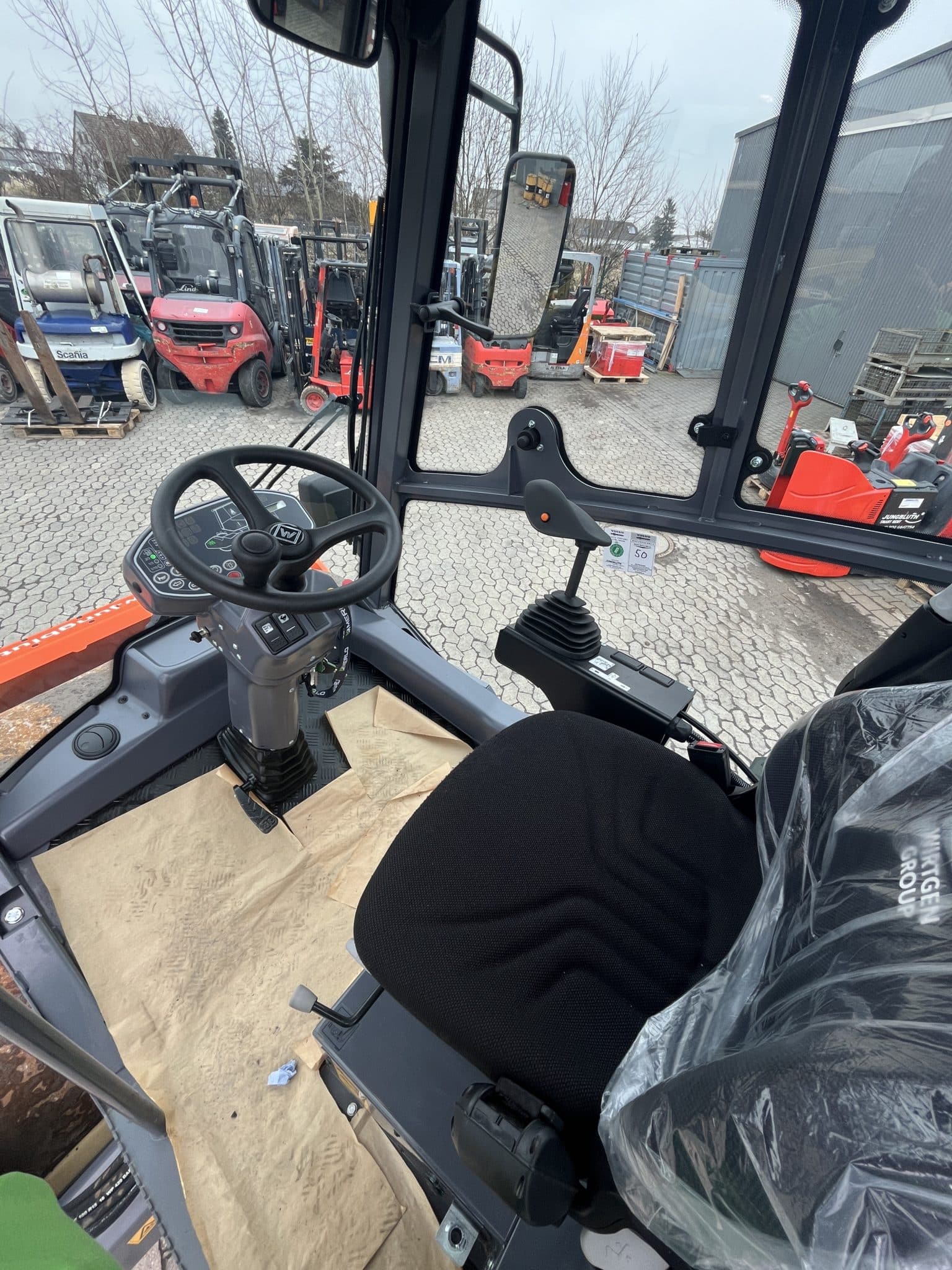 Gebrauchte Baumaschinen – Hamm HC70i