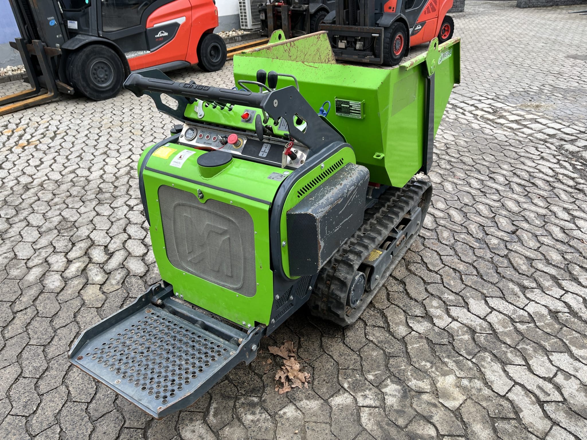 Gebrauchte Baumaschinen – Merlo Cingo M8