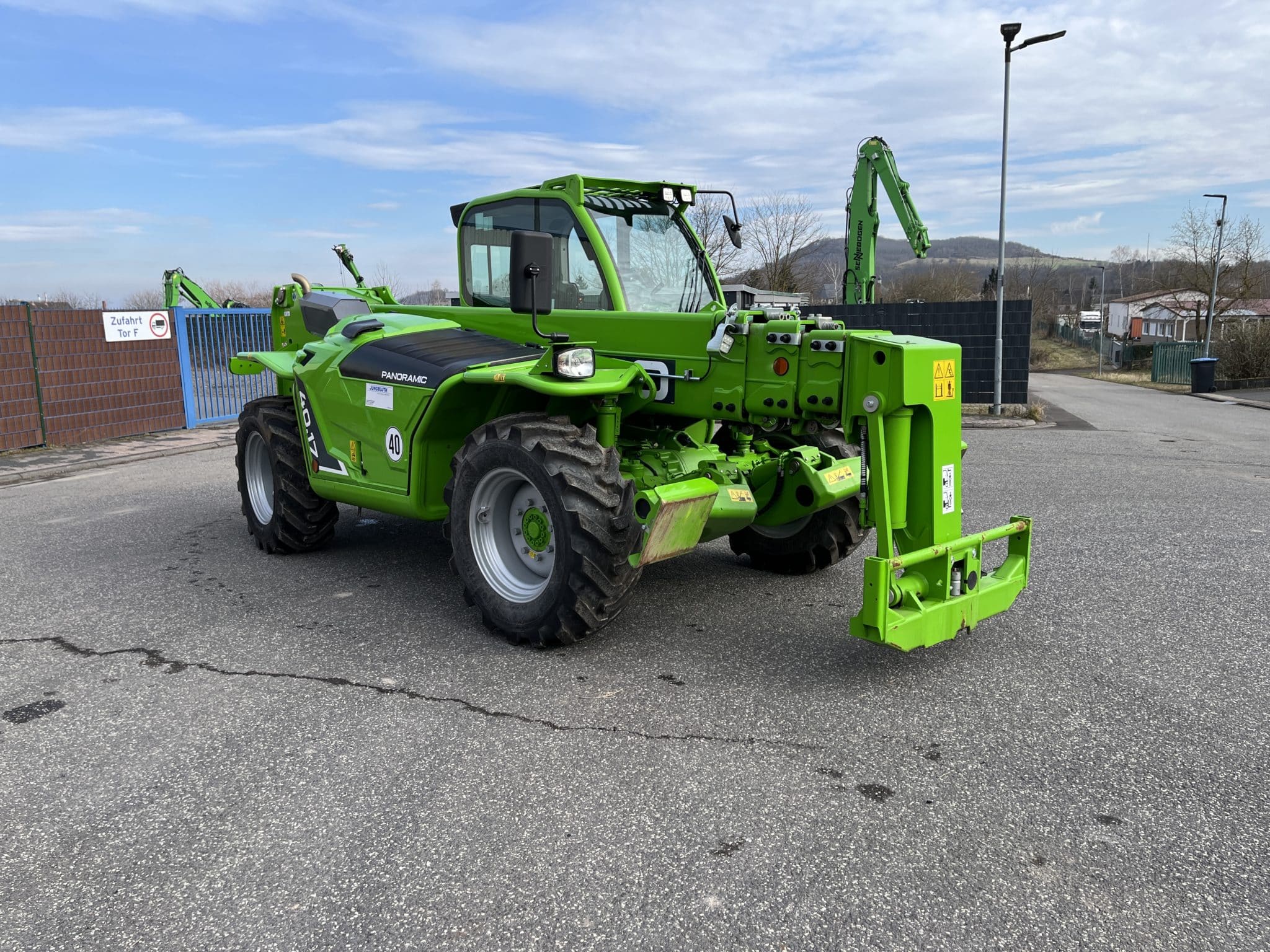 Gebrauchte Baumaschinen – Merlo P40.17PLUS