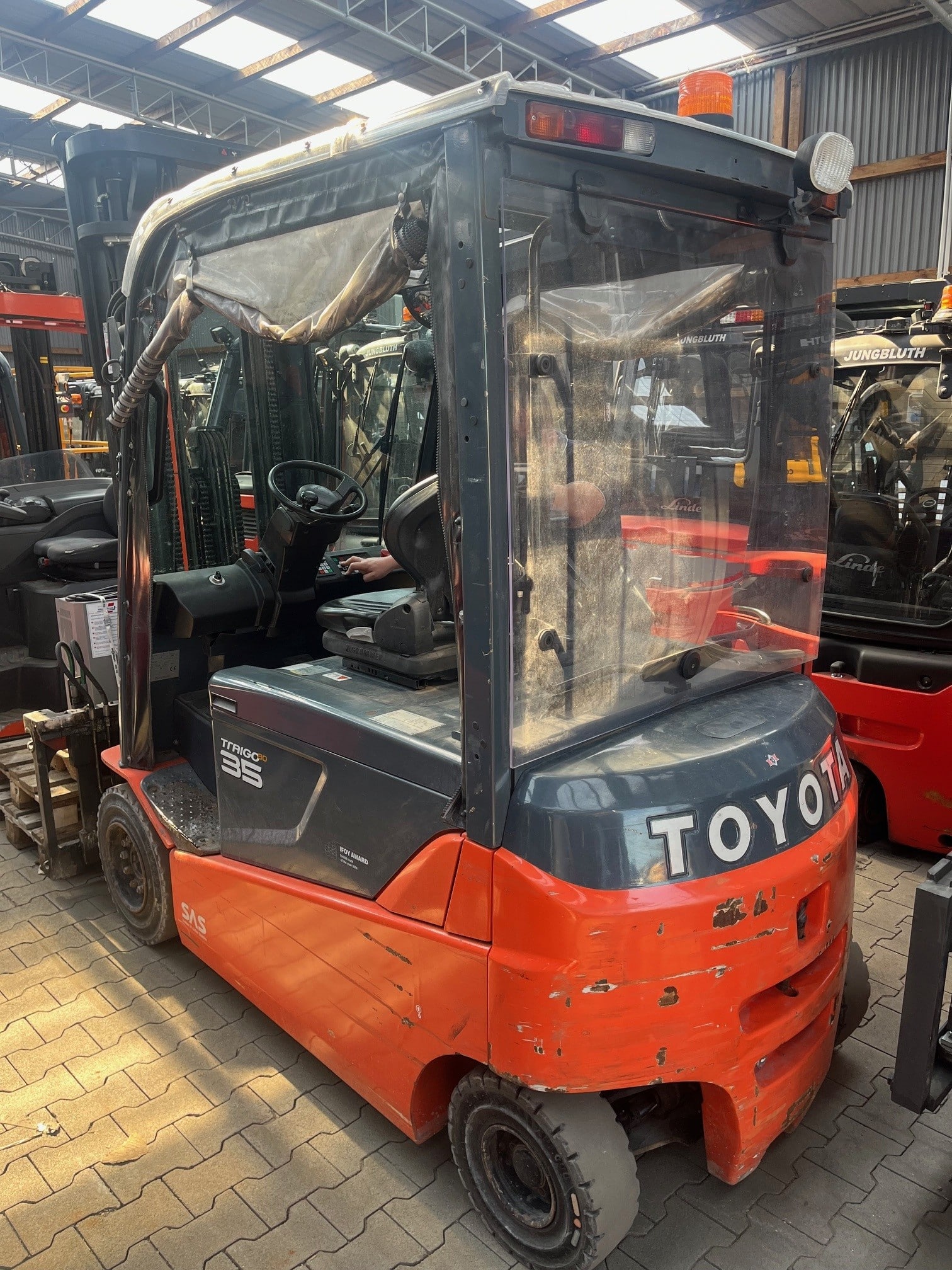 Gebrauchte Elektro 4-Rad – Toyota 8FBMT35