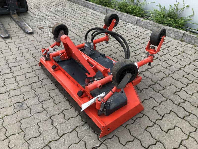 Gebrauchte Reinigungstechnik – Hako Rasenmäher