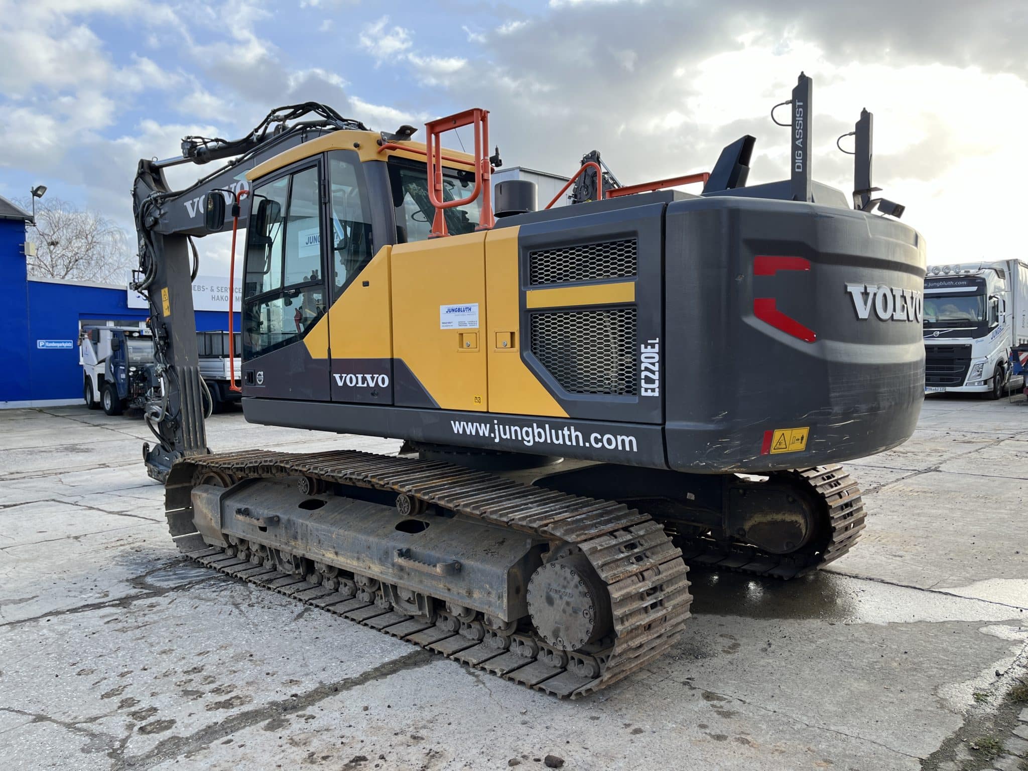Gebrauchte Baumaschinen – Volvo EC220EL mit 2D Dig Assist