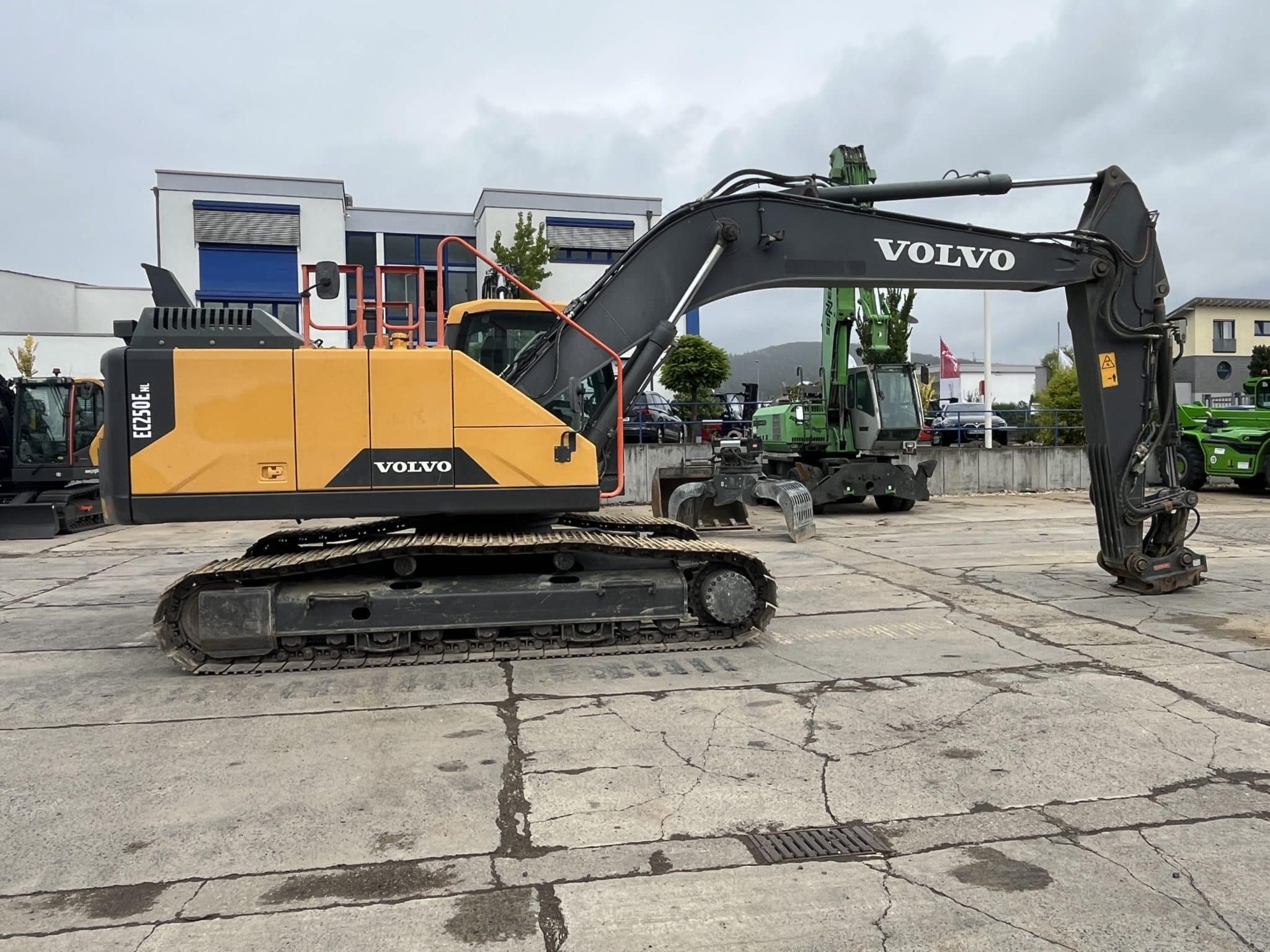 Gebrauchte Baumaschinen – Volvo EC250ENL