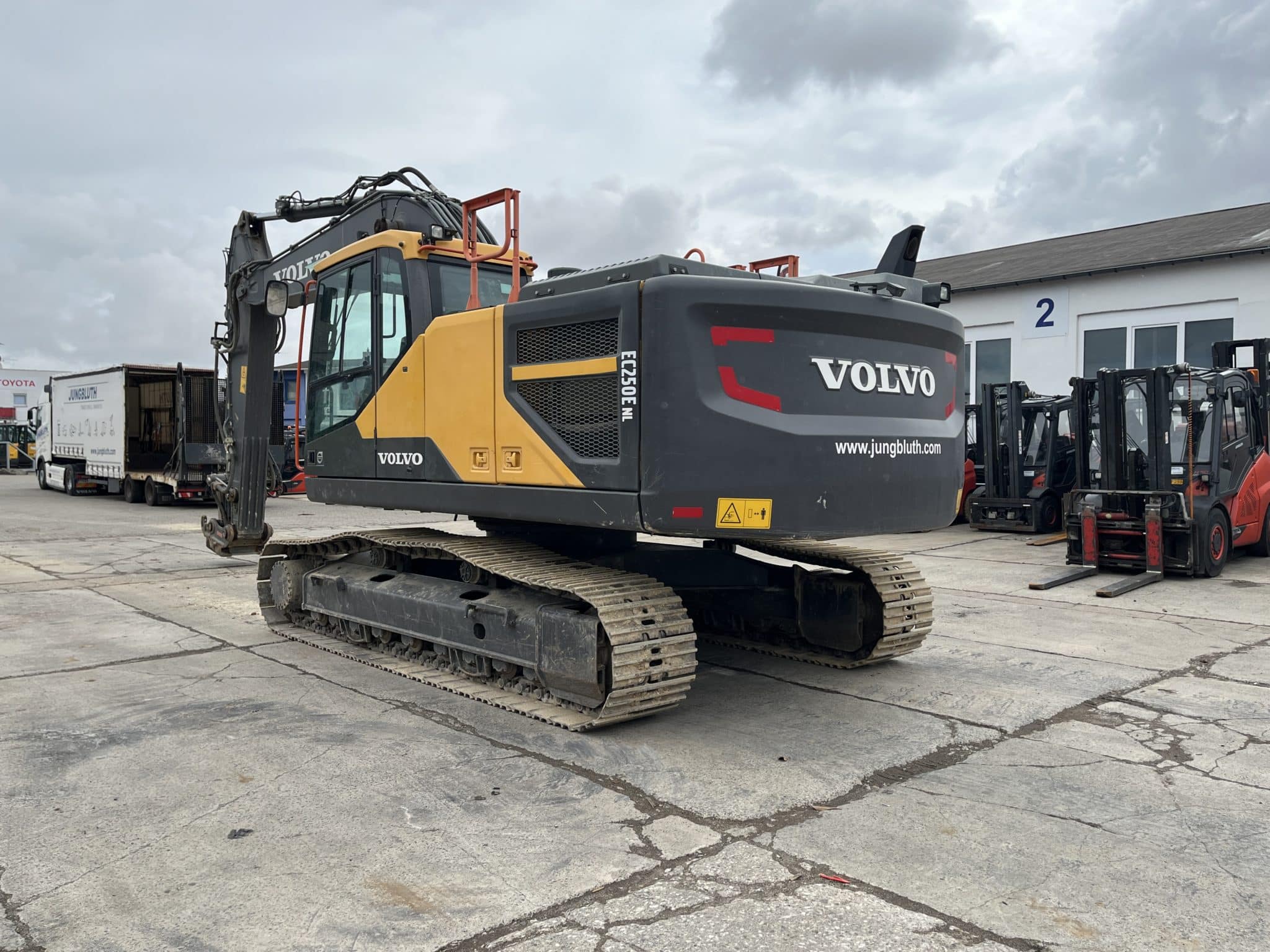 Gebrauchte Baumaschinen – Volvo EC250ENL