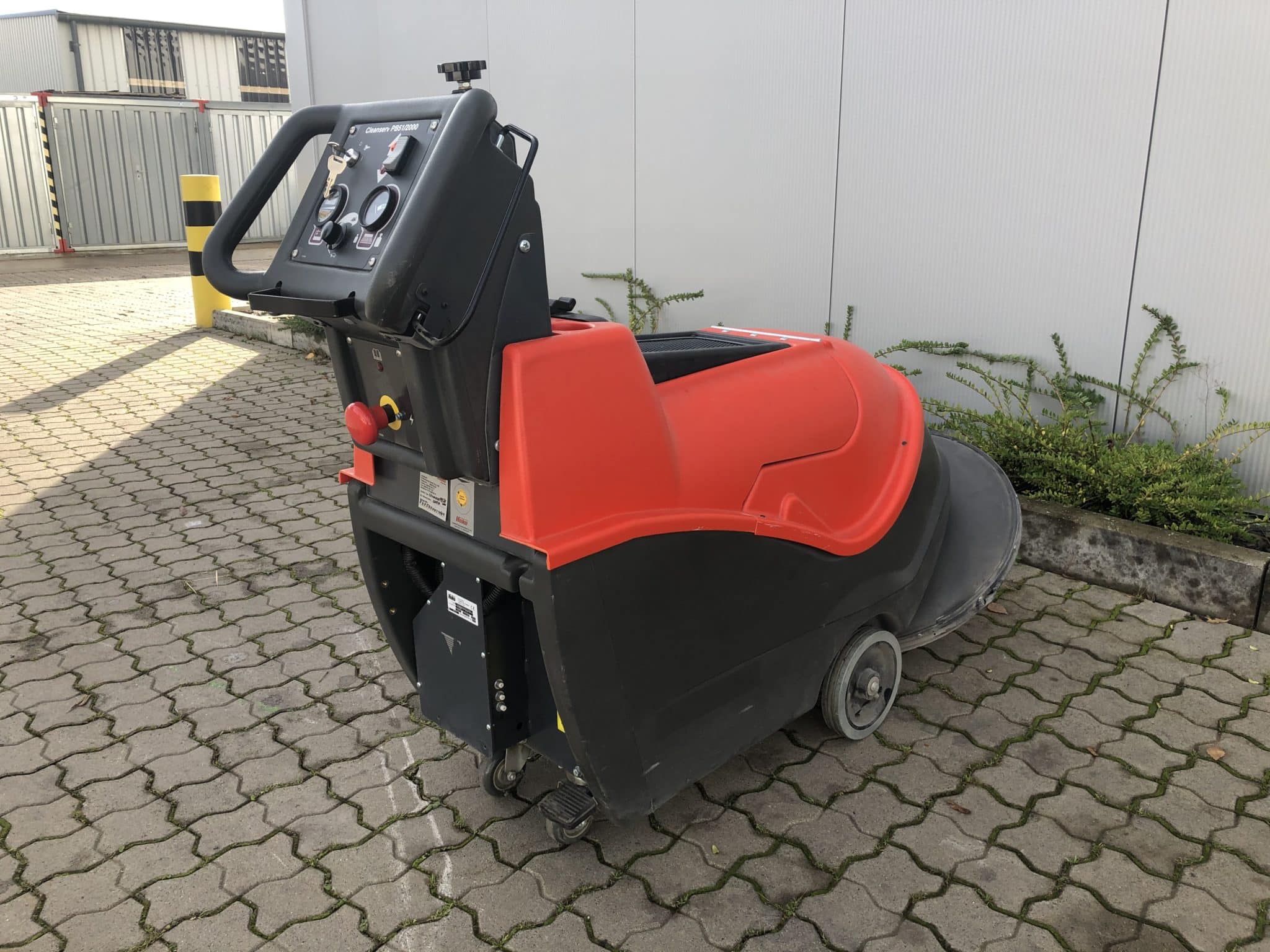 Gebrauchte Einscheibenmaschine – Hako Cleanserv PB51/2000 – Polierautomat