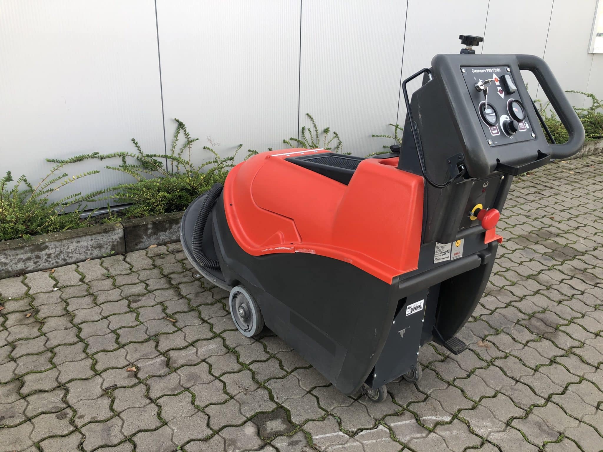 Gebrauchte Einscheibenmaschine – Hako Cleanserv PB51/2000 – Polierautomat