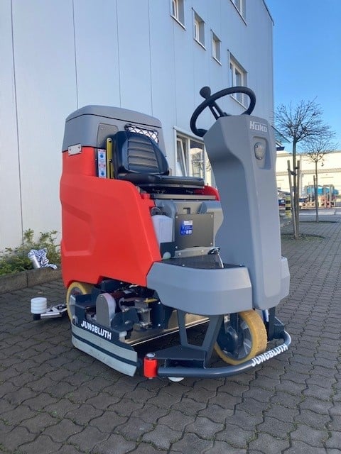 Gebrauchte Aufsitz-Scheuersaugmaschine – Hako Scrubmaster B120R WB850