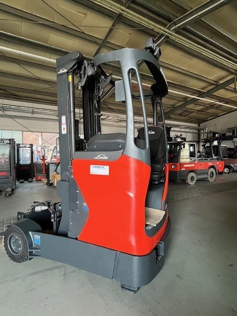 Gebrauchte Schubmaststapler – Linde R16G