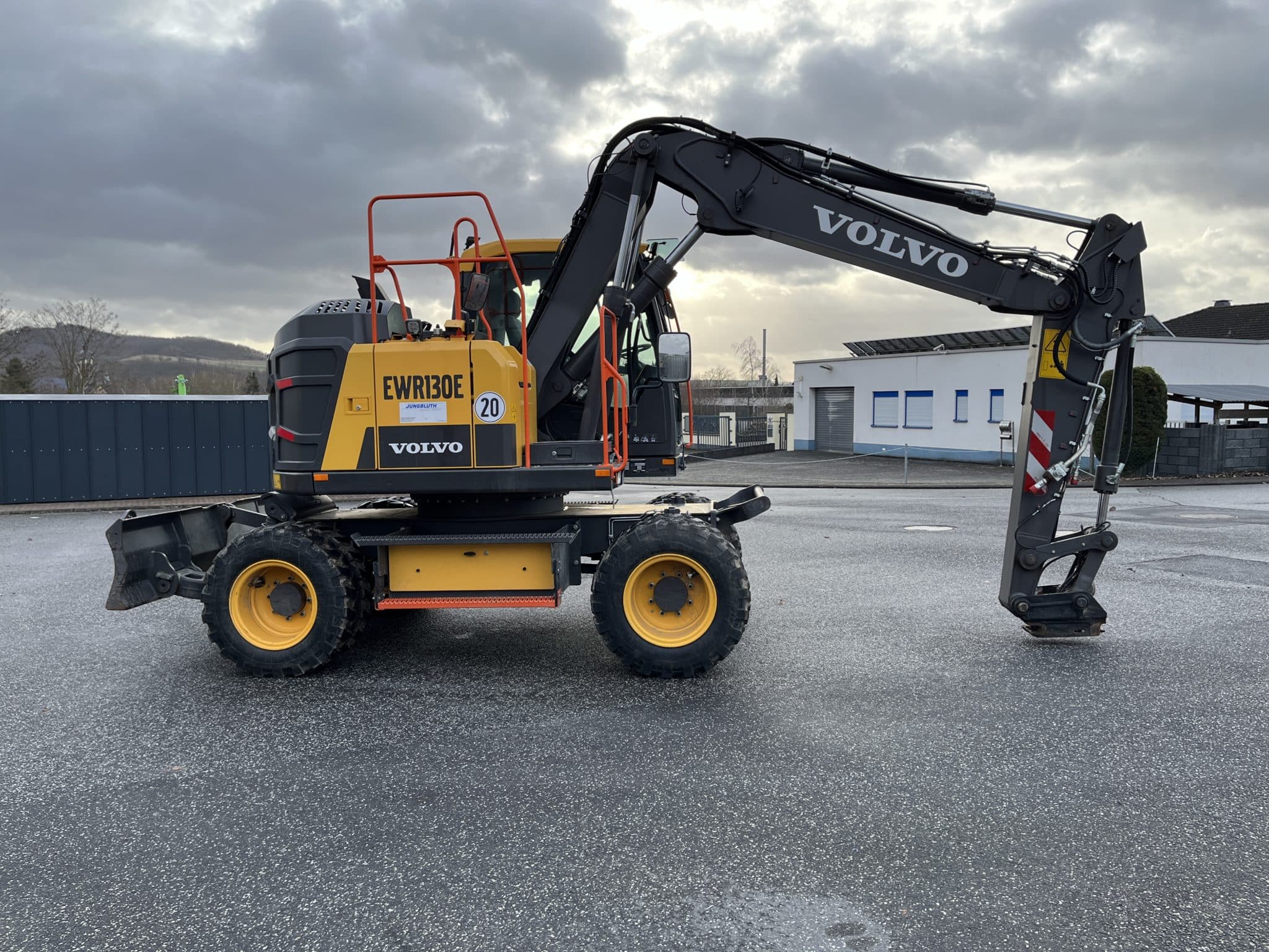 Gebrauchte Baumaschinen – Volvo EWR130E