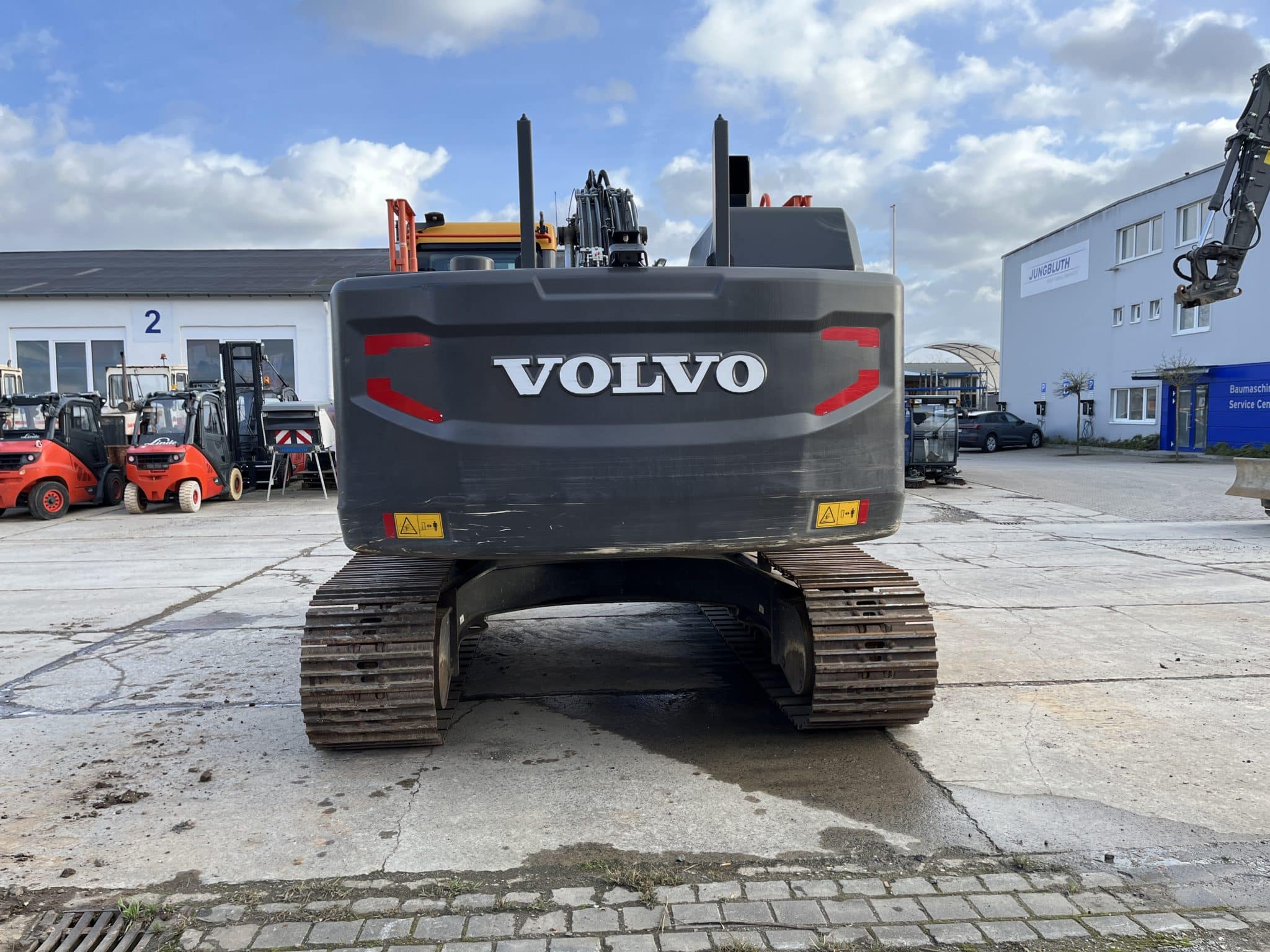 Gebrauchte Baumaschinen – Volvo EC220EL mit 2D Dig assist