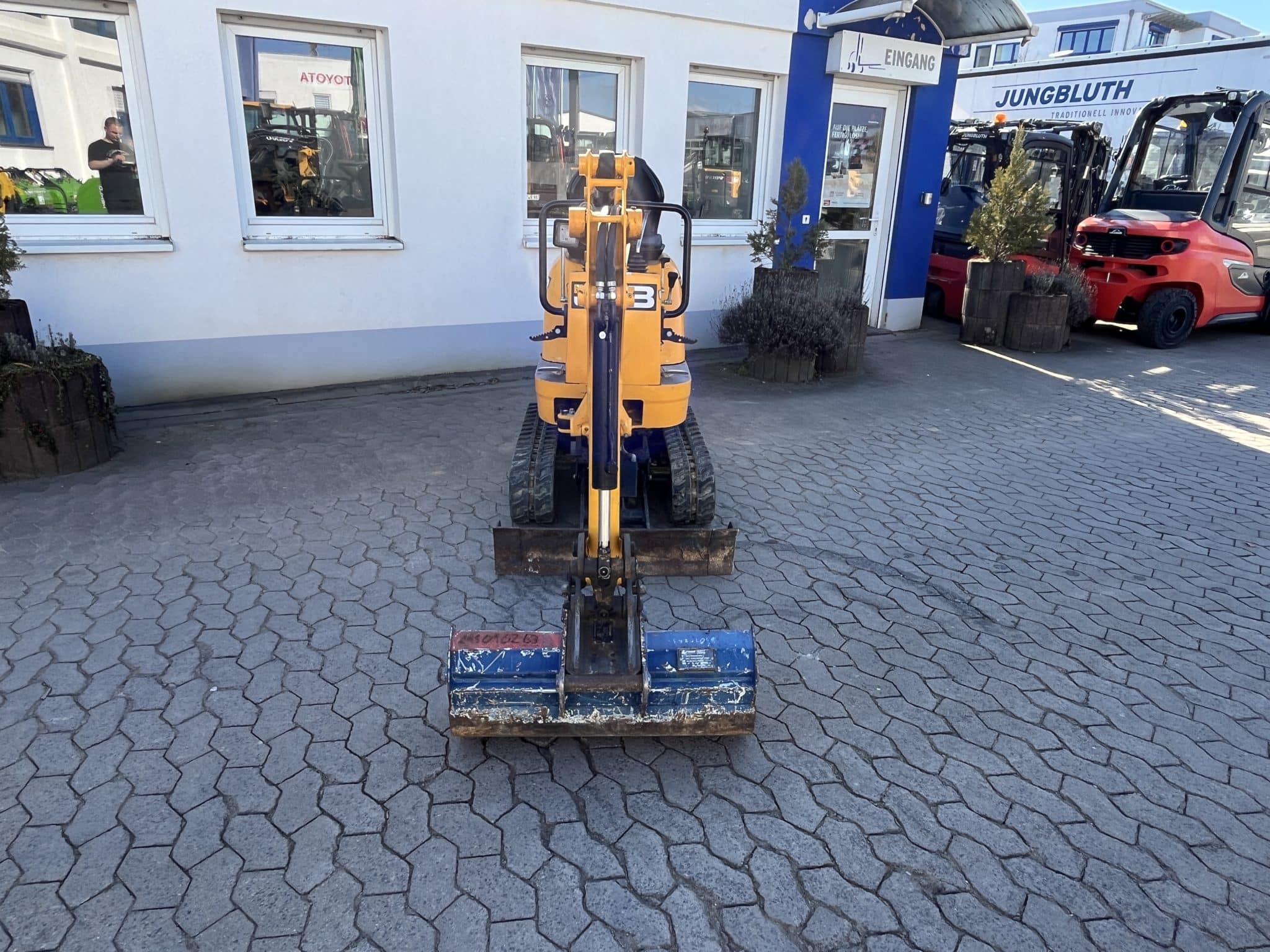 Gebrauchte Baumaschinen – JCB 8008