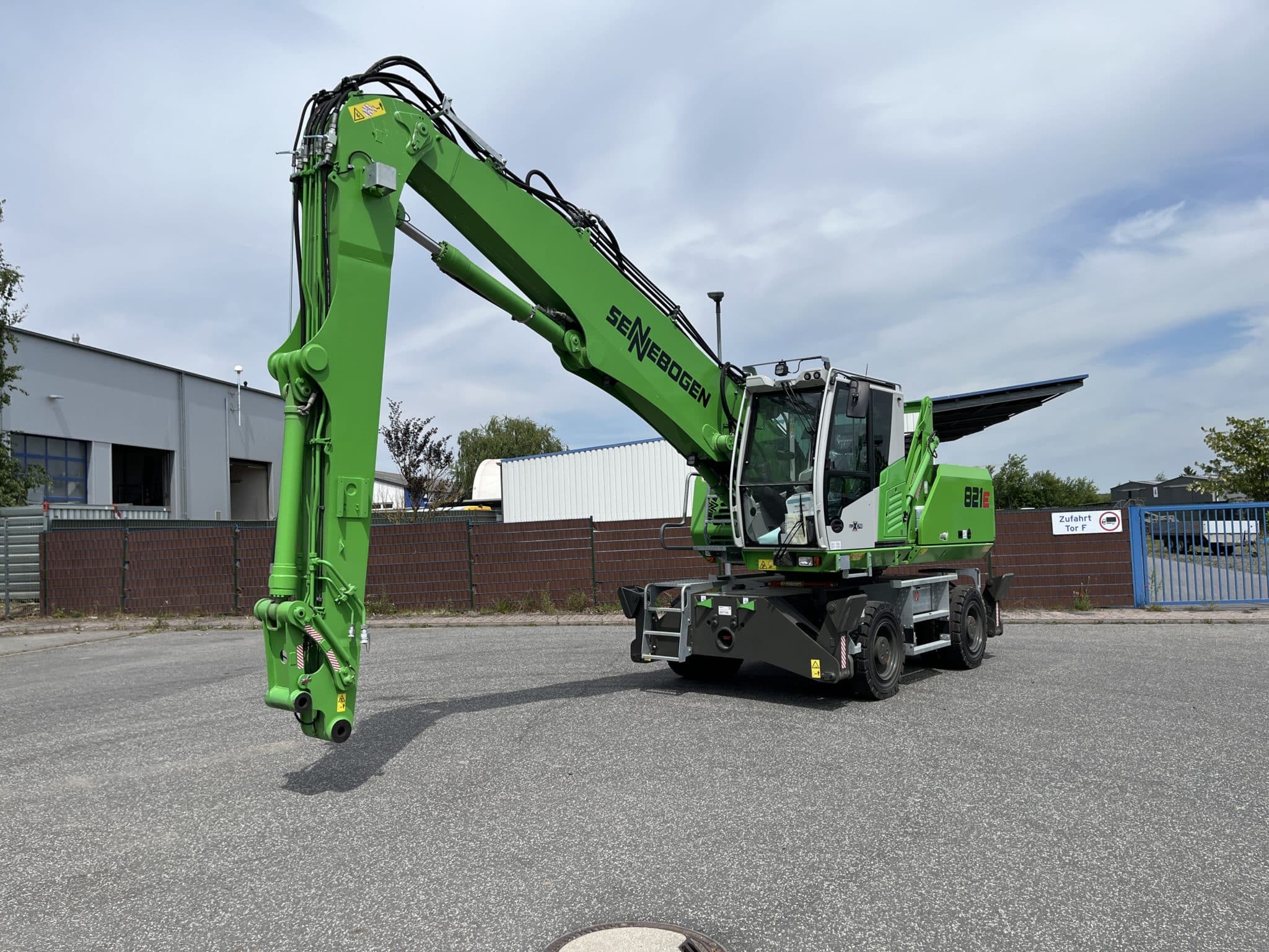 Gebrauchte Baumaschinen – Sennebogen 821ME