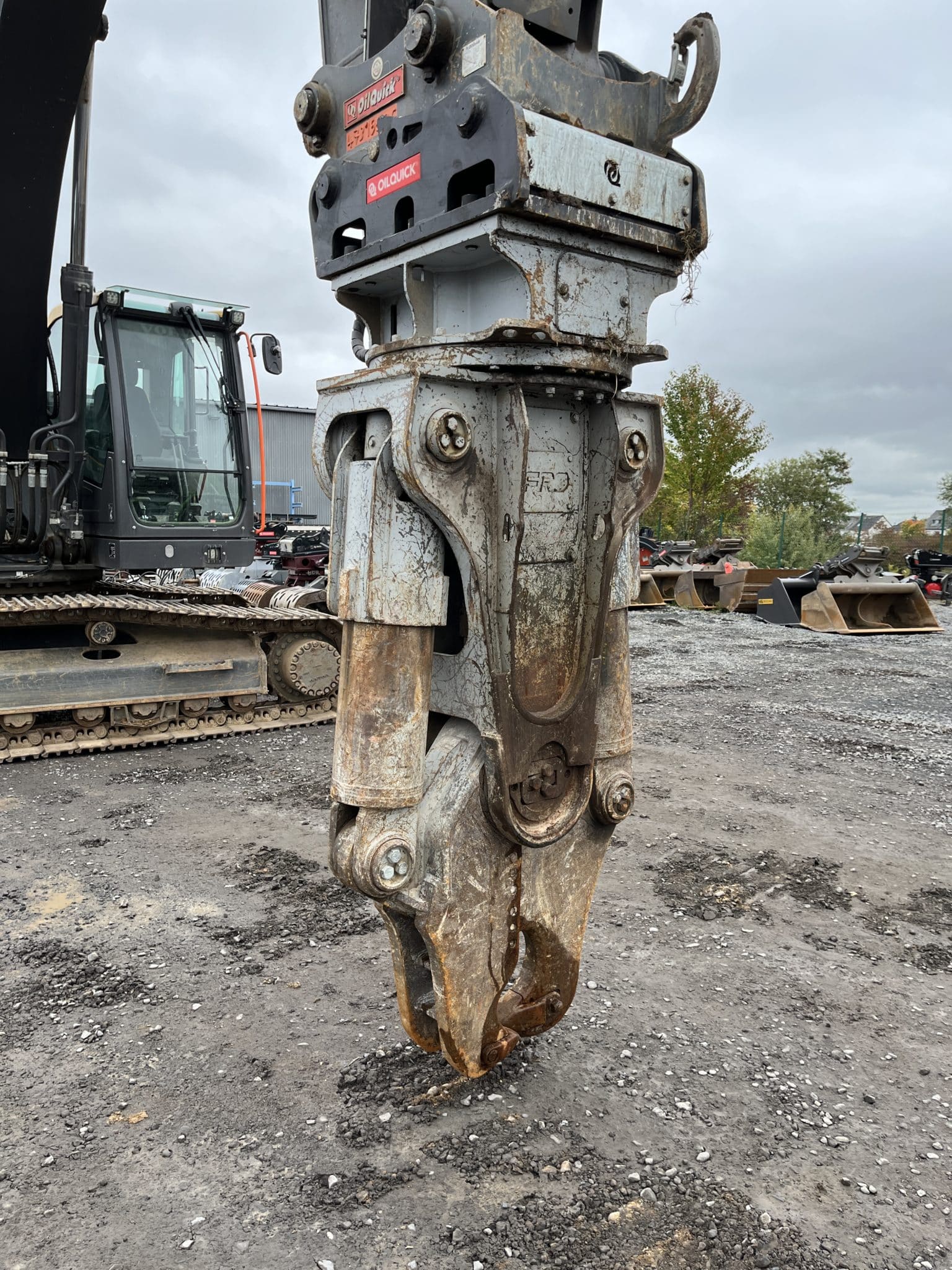 Gebrauchte Anbaugeräte – Furukawa V-17