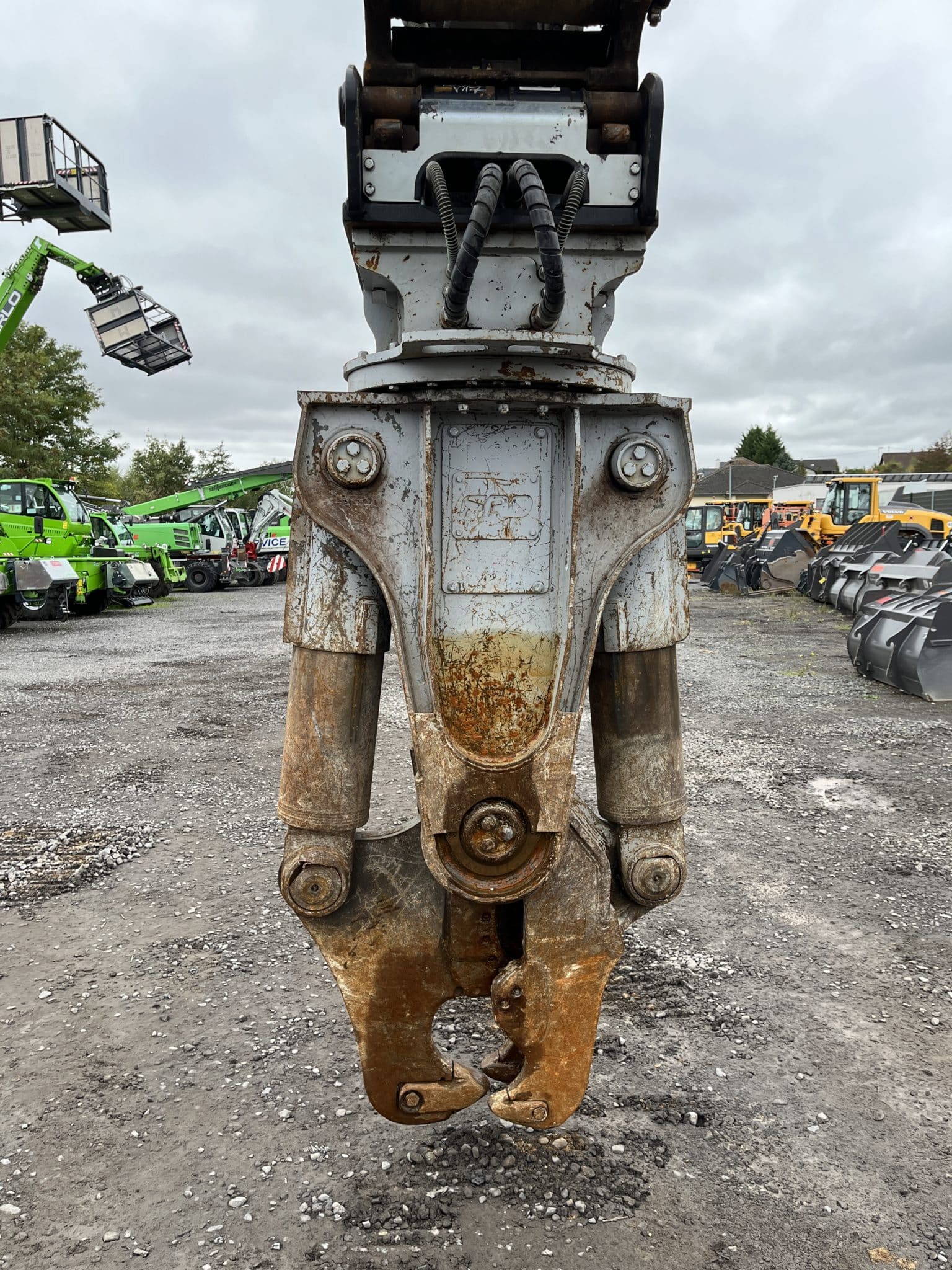 Gebrauchte Anbaugeräte – Furukawa V-17