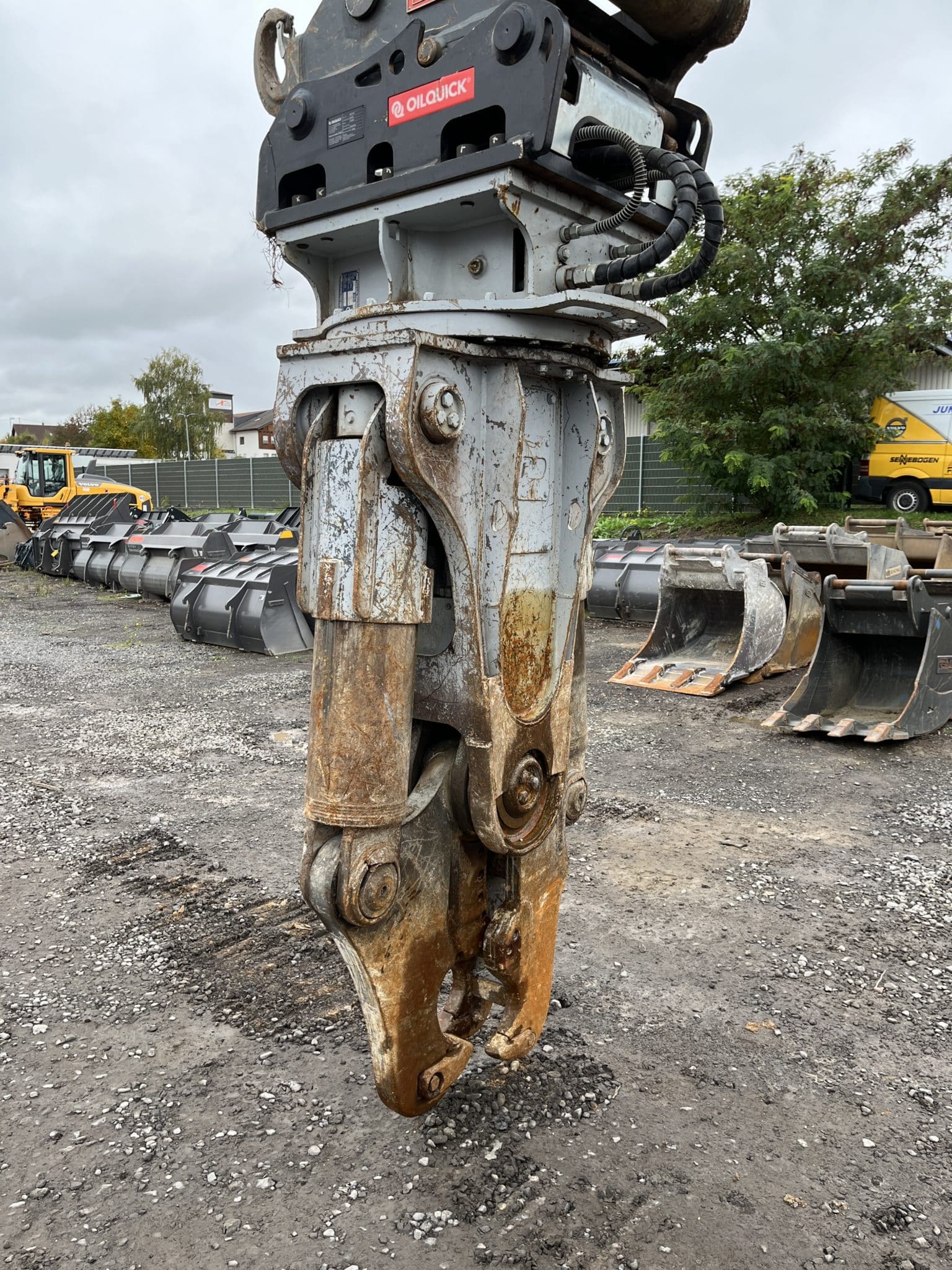 Gebrauchte Anbaugeräte – Furukawa V-17