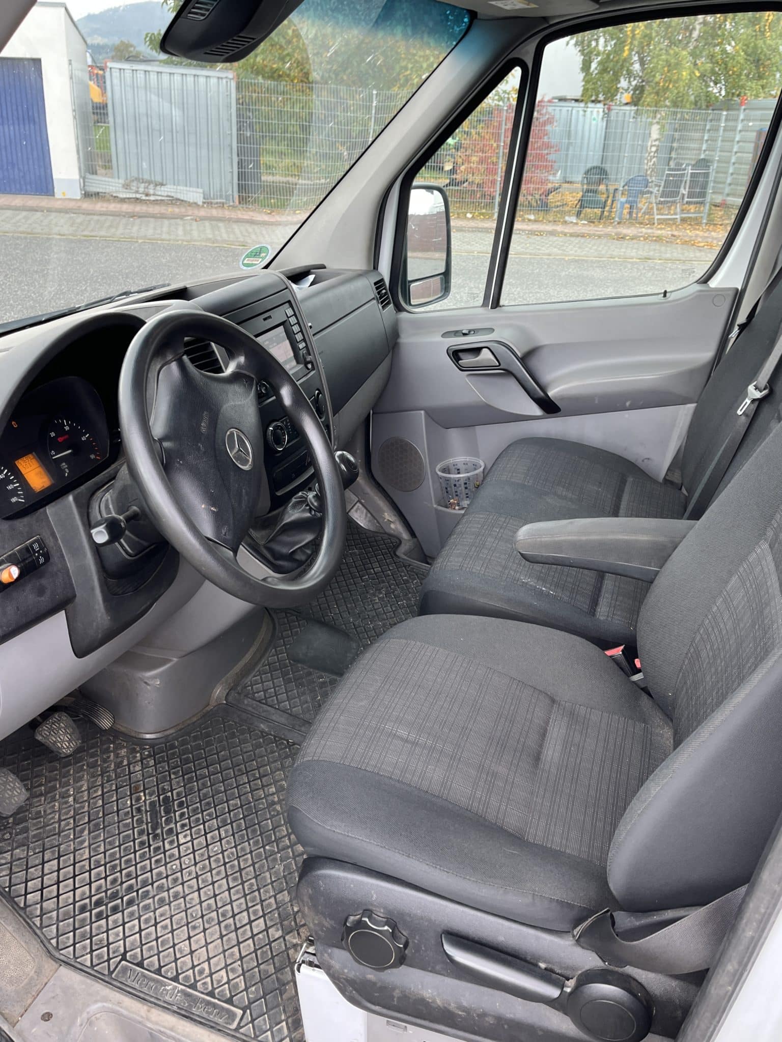 Gebrauchte Baumaschinen – Mercedes-Benz Sprinter