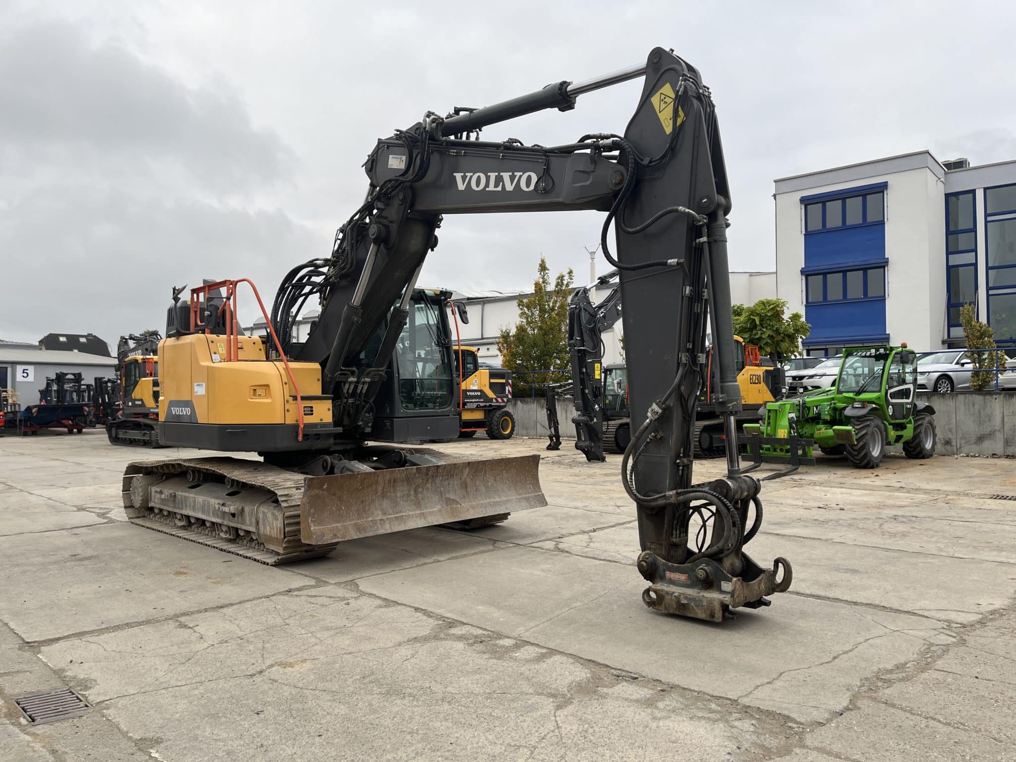 Gebrauchte Baumaschinen – Volvo ECR235EL