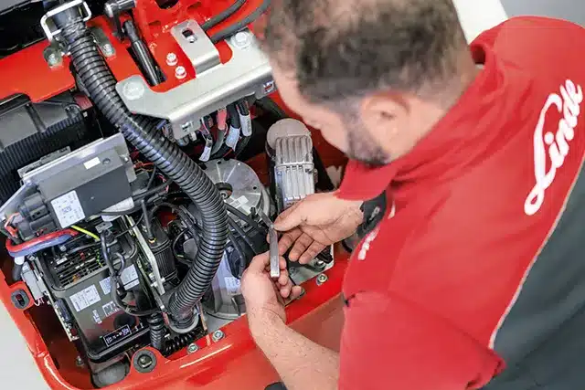 Stapler-Service Köln - Stapler-Reparatur - Kachelbild